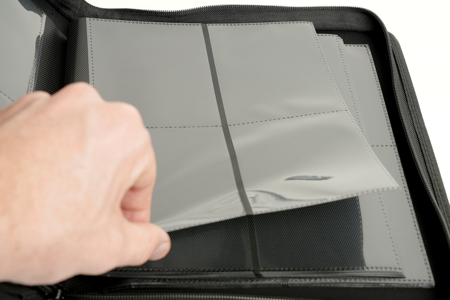 4-Pocket Toploader Binder